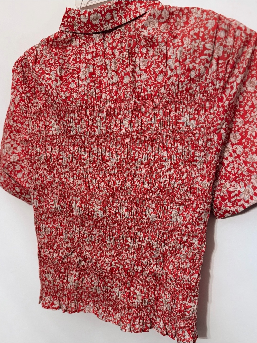 J. Crew Smocked Button-up Shirt Short Sleeve Liberty®Lizzy Red Fabric Sz M $168 - Picture 7 of 9